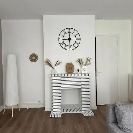 Appartement Cosy En Centre De Dunkerque Avec Balcon & Parking Avec Portail Prive - Place Non Nominative Duinkerke